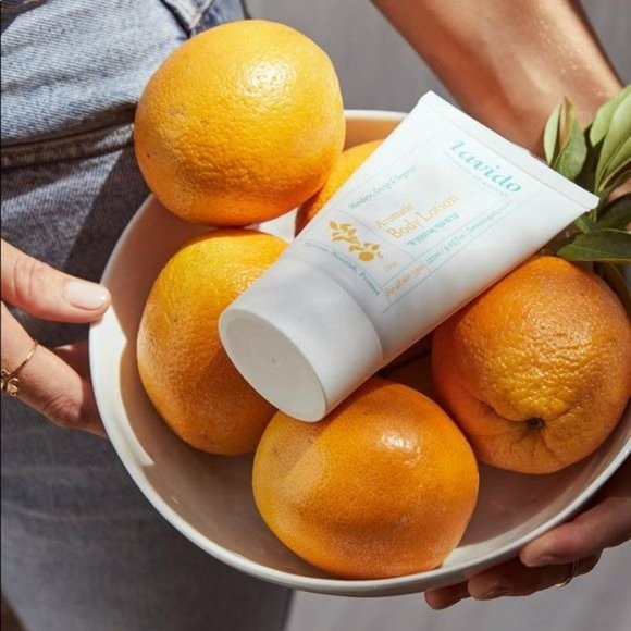 Lavido Citrus Aromatic Body Lotion Hydrate Nourish Protect 4.05 fl oz New SEALED - Picture 5 of 13